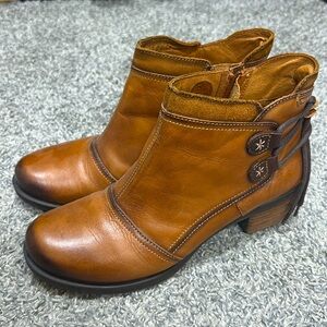 Pikolinos Brown Bootie Size 40